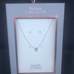 Woman’s necklaces
